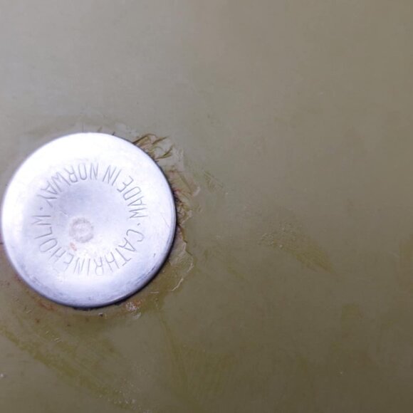 Cathrineholm white and green lotus casserole dish - 10 inches diameter - Picture 6 of 11